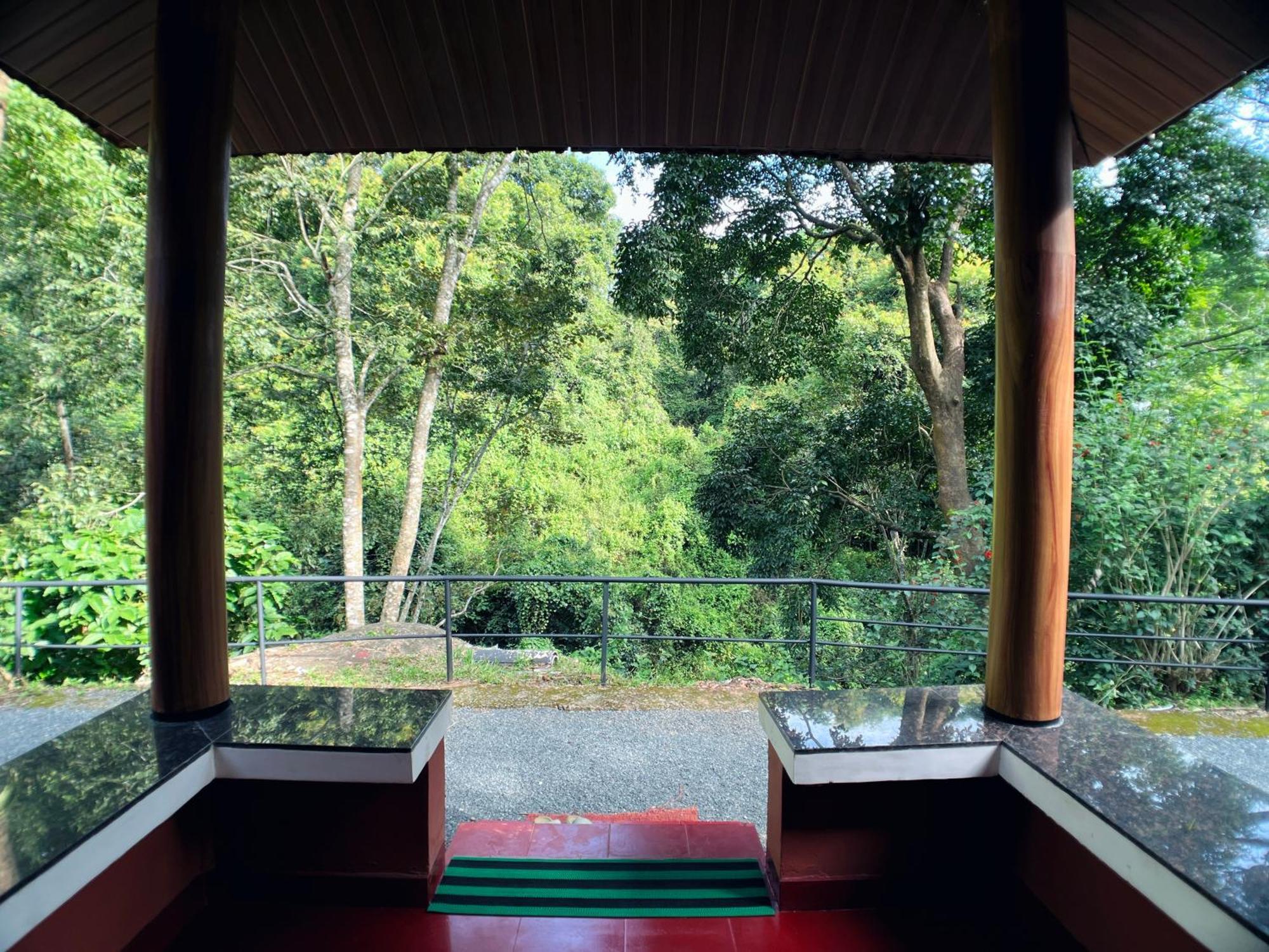 Mahout Resort Wayanad - An Experiential Jungle Stay With Waterfall Kalpetta Luaran gambar
